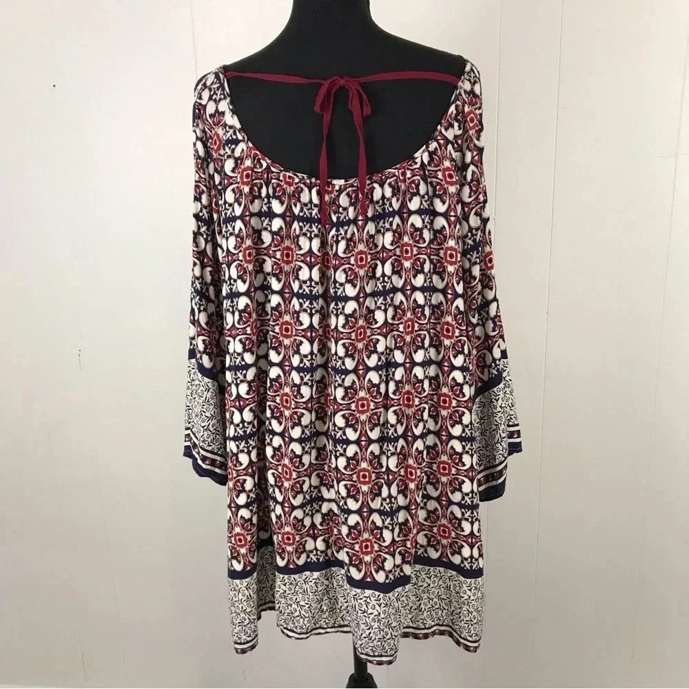 Umgee Tunic Top Size L Cold Shoulder Bell Sleeves Geometric Bohemian Oversized - Picture 2 of 10